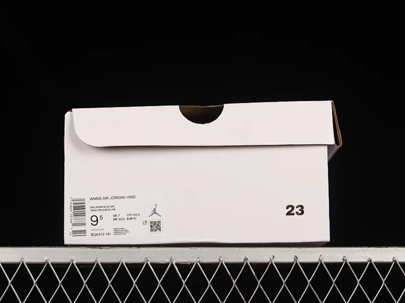 All Categories Air Jordan Jordan Series Basketball Shoes Air Jordan 1 Mid Air Jordan 1 Mid AJ1 Joe 1 North Carolina Blue Zhongbang Basketball Shoes BQ6472-141